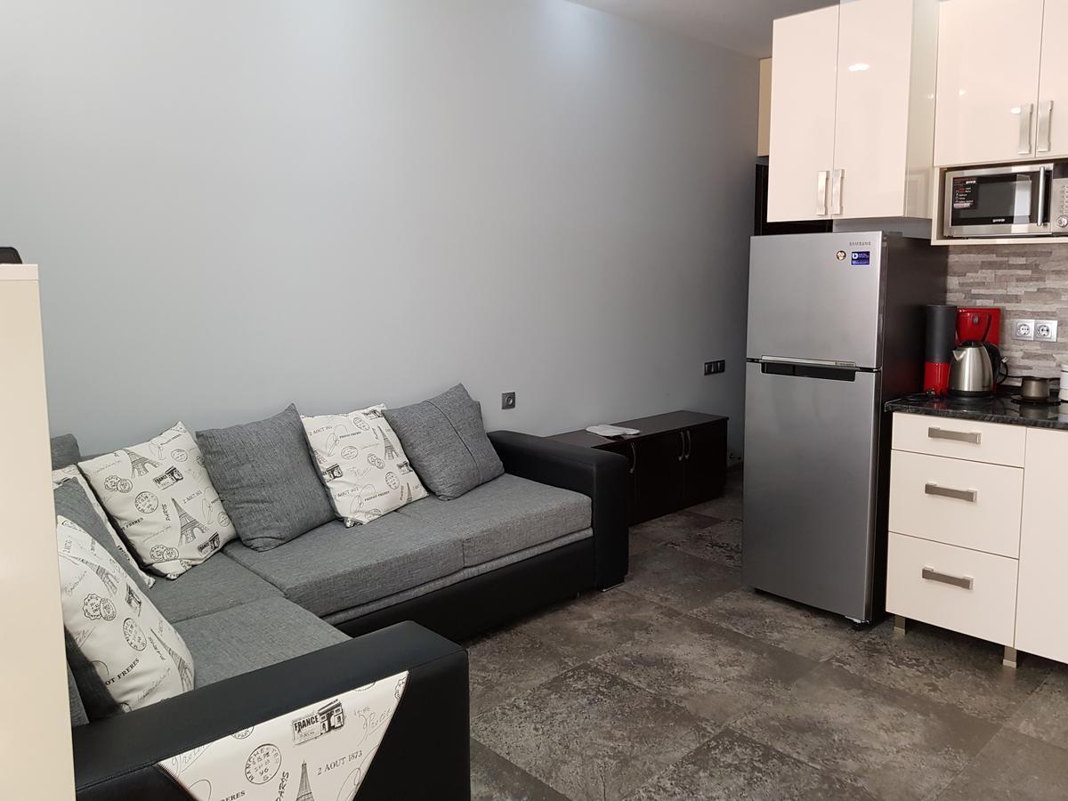 Apartament Gia 巴统 外观 照片