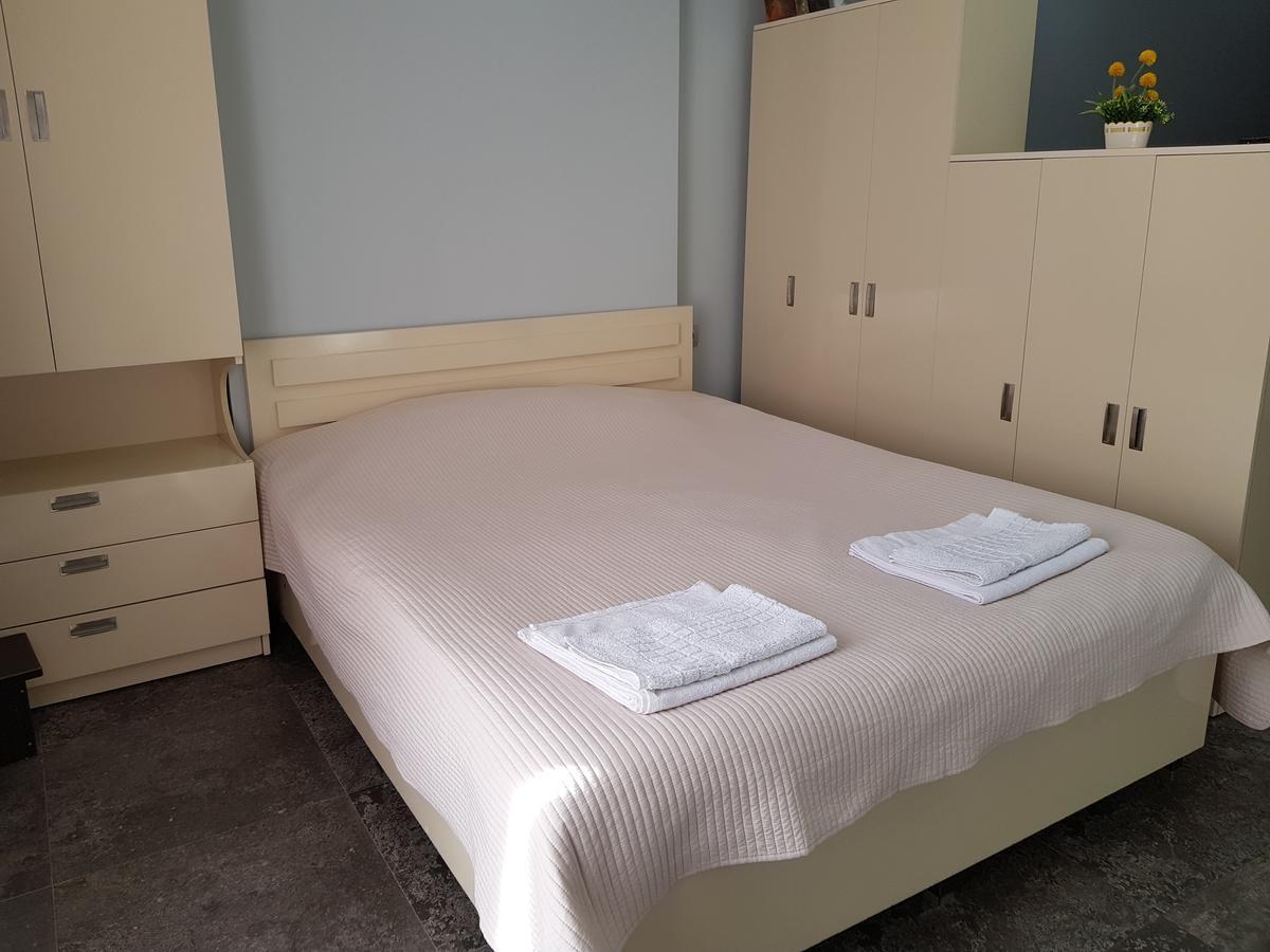 Apartament Gia 巴统 外观 照片